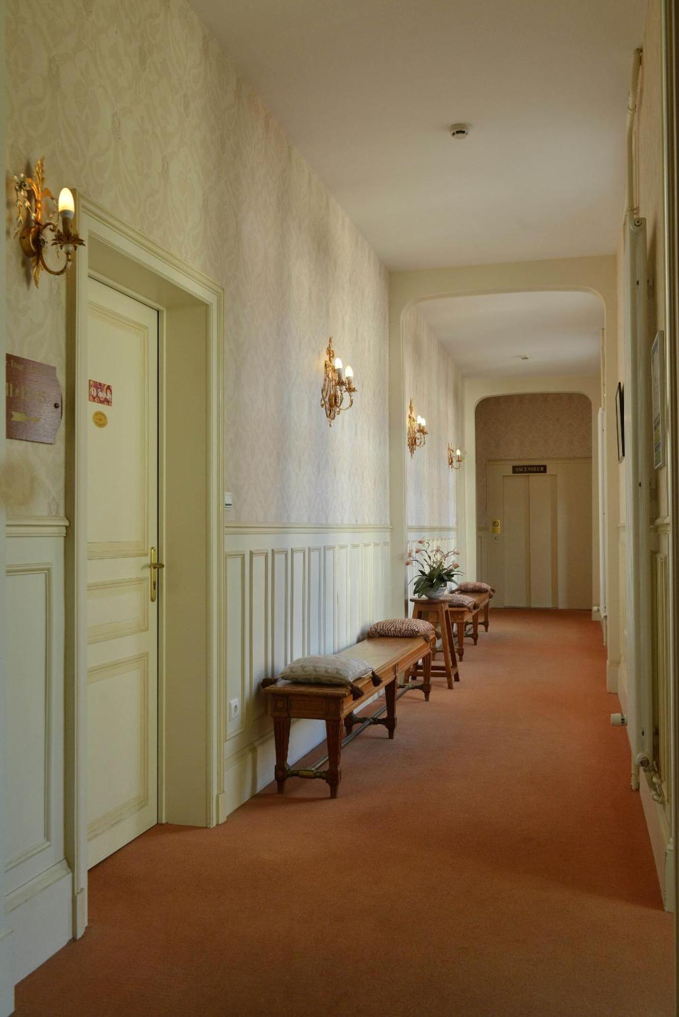 Hotel Castel Jeanson Ay-Champagne Zewnętrze zdjęcie