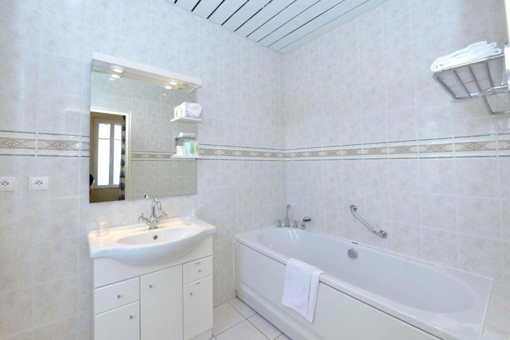 Hotel Castel Jeanson Ay-Champagne Pokój zdjęcie